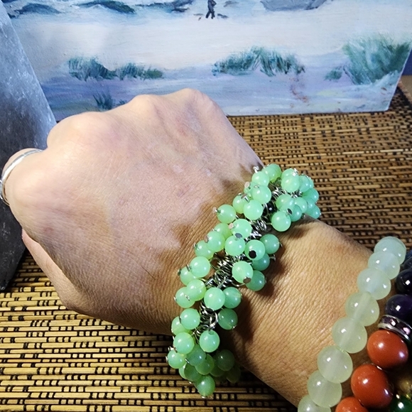 Silver and Green Cha Cha Stretch Bracelet - Picture 6 of 6